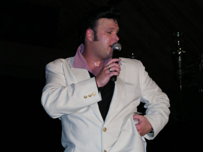 Robin Kelly at The Black Forest Inn in Conestogo, ON