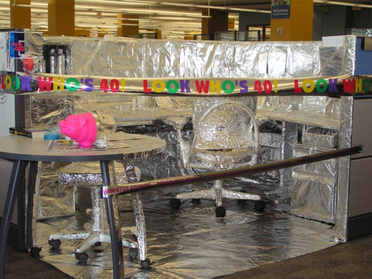 amazing tin foil desk