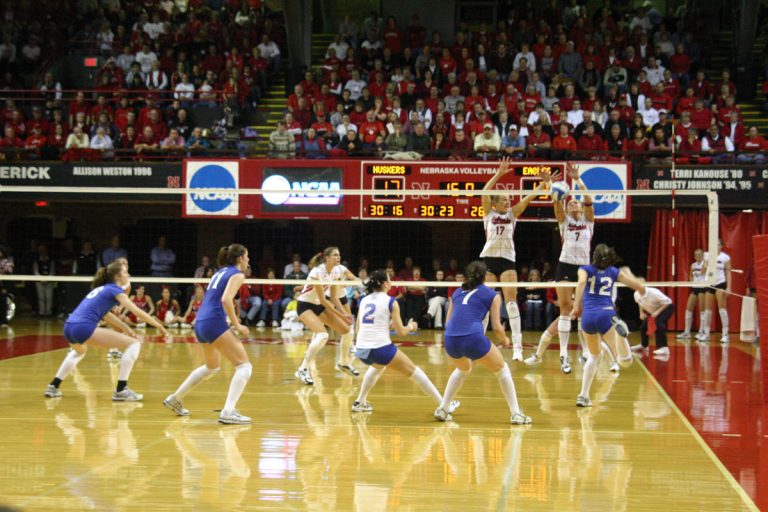NCAA Volleyball Championship, Round 1