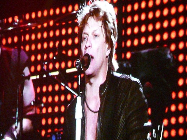 Another exhausting night with JBJ