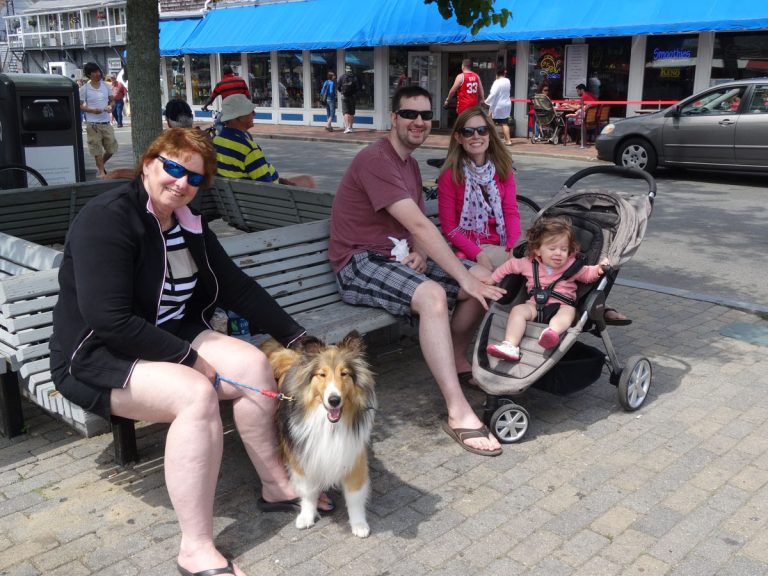 Linda and Lassie go to Ptown
